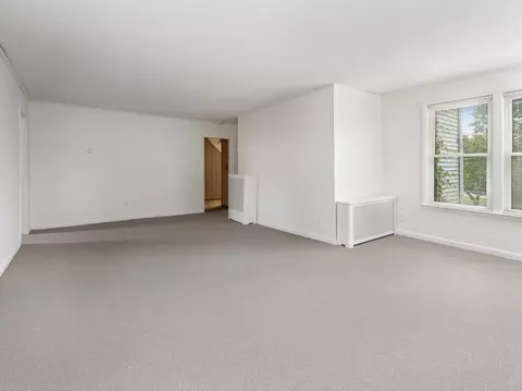 45 Brattle St, Worcester, MA 01606 photo 8