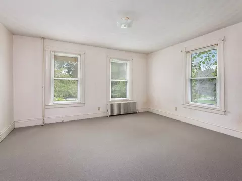 45 Brattle St, Worcester, MA 01606 photo 4
