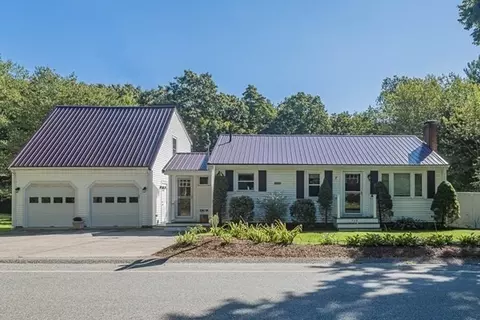 719 Hingham St, Rockland, MA 02370