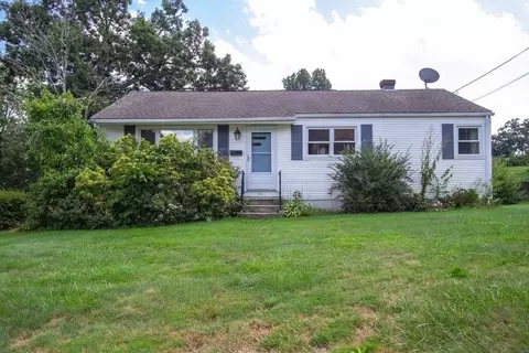 106 Sheehan Dr, Holyoke, MA 01040