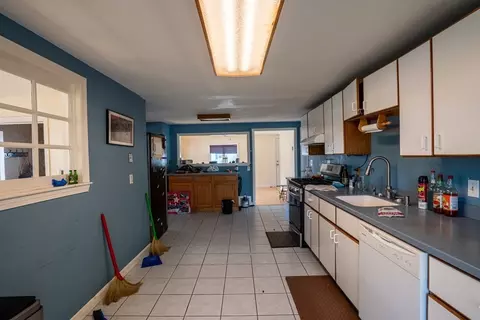 7 Windsor Rd, Beverly, MA 01915 photo 5