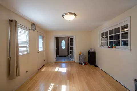 7 Windsor Rd, Beverly, MA 01915 photo 7