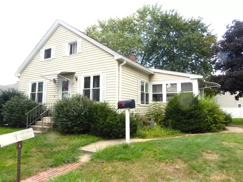 30 Boynton Ave, South Hadley, MA 01075