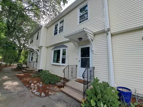 357 Boylston St #6, Lowell, MA 01852