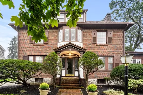 258 Clifton St, Malden, MA 02148