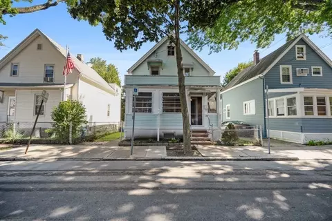 9 Harrington Rd, Cambridge, MA 02140