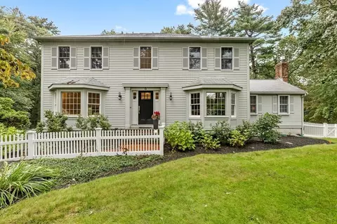 6 Pheasant Run, Hingham, MA 02043