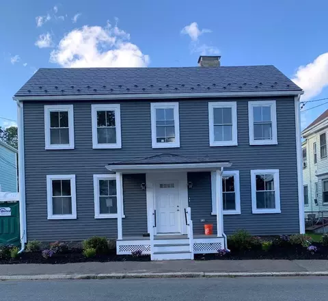 40 School St #A, Salem, MA 01970