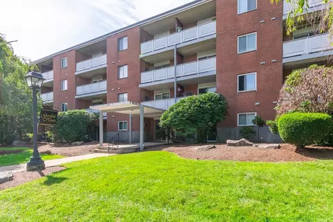 179 Presidents Ln #1F, Quincy, MA 02169