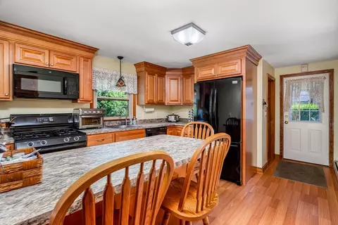 2 Victor Dr, Ayer, MA 01432 photo 8