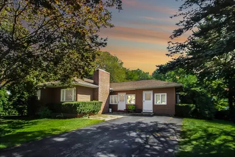 27 Dexter St, Methuen, MA 01844
