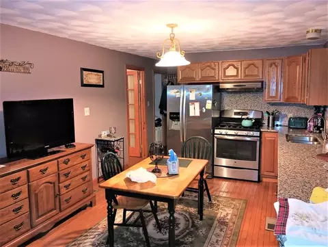 82 Vestal St, Fall River, MA 02720 photo 5