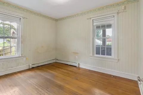 34 Harding St, Fall River, MA 02720 photo 21