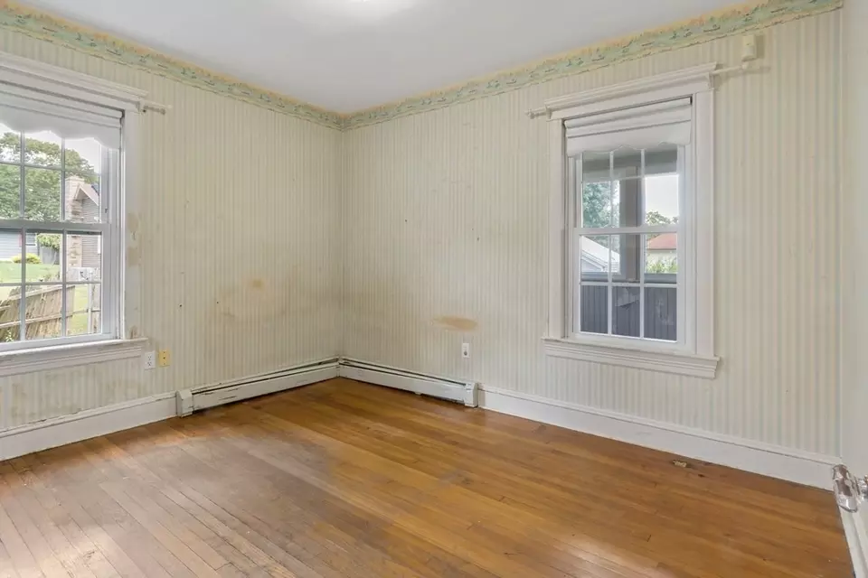  34 Harding St, Fall River, MA 02720 photo 21