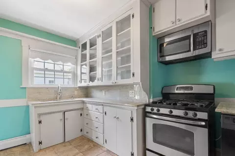34 Harding St, Fall River, MA 02720 photo 9