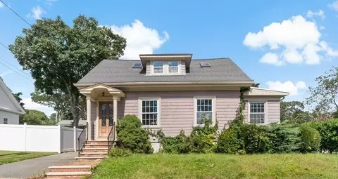 34 Harding St, Fall River, MA 02720 photo 2