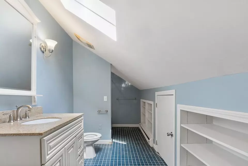  34 Harding St, Fall River, MA 02720 photo 31