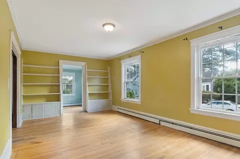34 Harding St, Fall River, MA 02720 photo 5