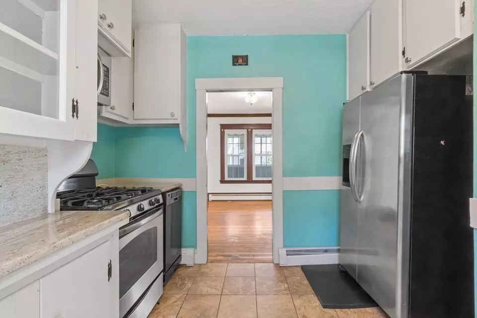  34 Harding St, Fall River, MA 02720 photo 12