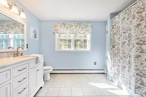 125 Eric Dr, Uxbridge, MA 01569 photo 24