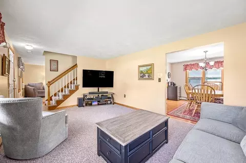 125 Eric Dr, Uxbridge, MA 01569 photo 4