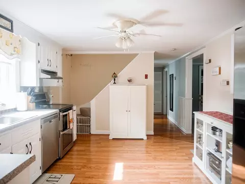 12 Chipman Rd, Beverly, MA 01915 photo 7