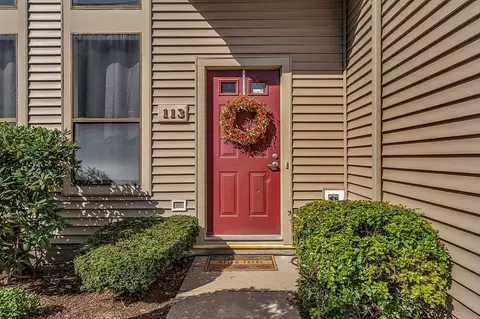 113 Governor Winthrop Rd #113, Somerville, MA 02145