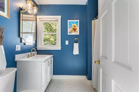 9 Warren, Reading, MA 01867 photo 16
