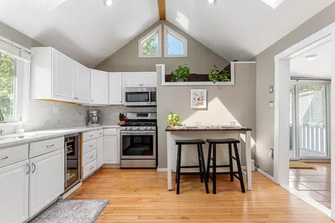 9 Warren, Reading, MA 01867 photo 15