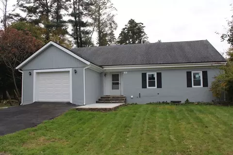 15 Cady Ln, Southbridge, MA 01550