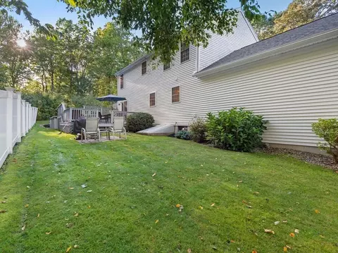 17 Pineview Rd, Dudley, MA 01571 photo 38