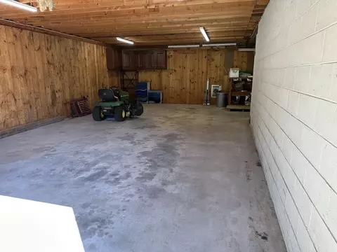 24 Pine St, Dover, MA 02030 photo 32