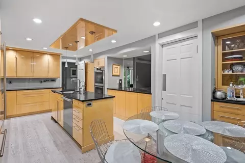 106 Windsor Rd, Needham, MA 02492 photo 5