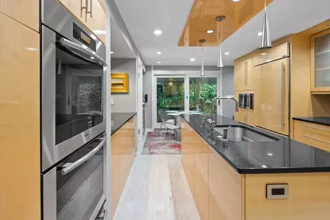 106 Windsor Rd, Needham, MA 02492 photo 6