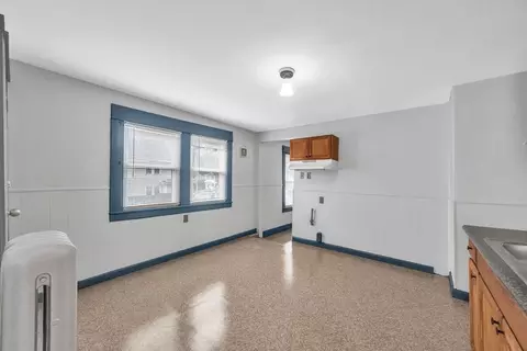 63 Clifton Ave, Springfield, MA 01105 photo 18