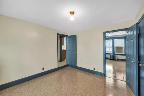 63 Clifton Ave, Springfield, MA 01105 photo 12