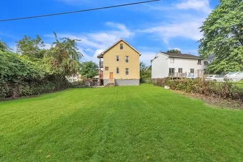 63 Clifton Ave, Springfield, MA 01105 photo 39
