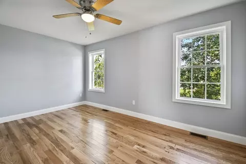 201 Napoleon St, Fall River, MA 02721 photo 6
