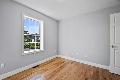 201 Napoleon St, Fall River, MA 02721 photo 16
