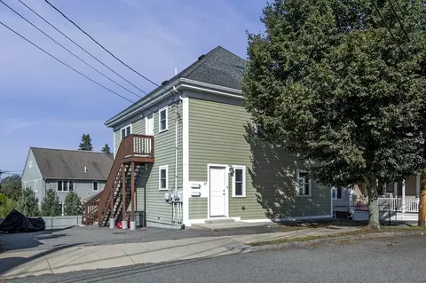17 Proctor St, Peabody, MA 01960