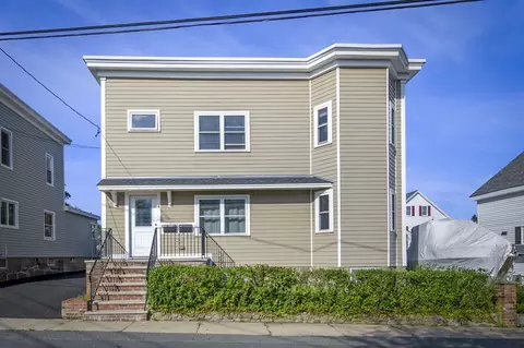 4 Davis Ter, Peabody, MA 01960
