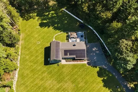 61 Forest St, Upton, MA 01568 photo 3