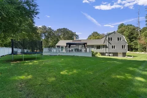 61 Forest St, Upton, MA 01568 photo 32