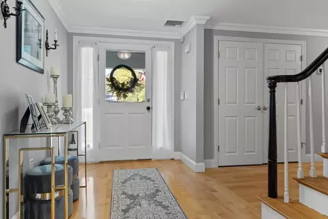 61 Forest St, Upton, MA 01568 photo 4