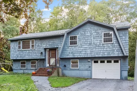 77 Hunt Rd, Chelmsford, MA 01824