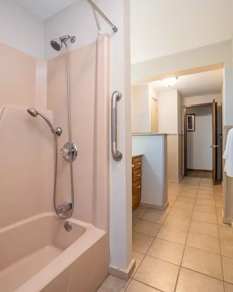 162 Marmon St, Springfield, MA 01129 photo 23