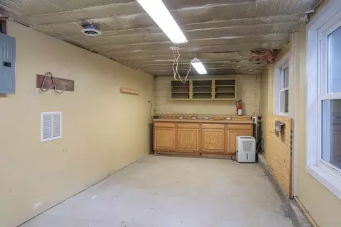 162 Marmon St, Springfield, MA 01129 photo 39
