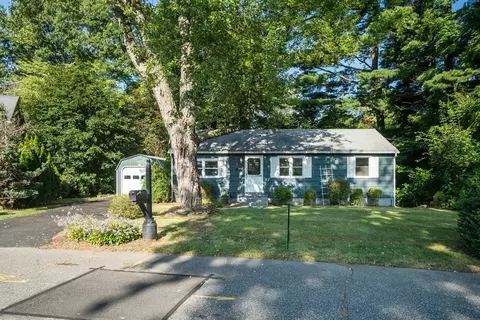 162 Marmon St, Springfield, MA 01129 photo 24
