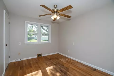 162 Marmon St, Springfield, MA 01129 photo 15