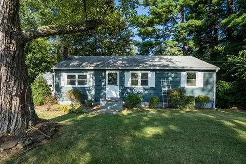 162 Marmon St, Springfield, MA 01129
